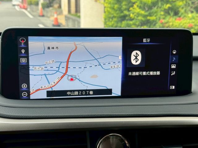 保證實車實價 / RX300 F-SPORT / 盲點 / 摸門解鎖 / 電動尾門 / 抬頭顯示器  第8張相片