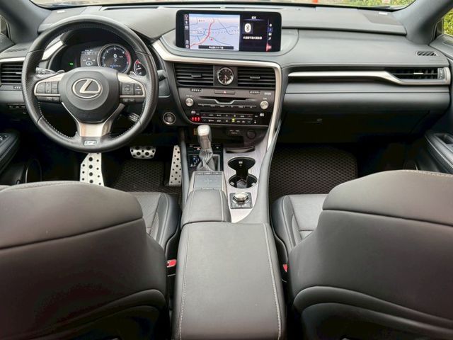 保證實車實價 / RX300 F-SPORT / 盲點 / 摸門解鎖 / 電動尾門 / 抬頭顯示器  第19張相片