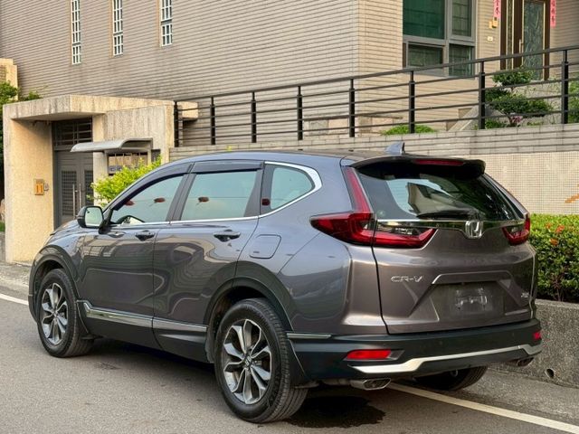 保證實車實價 / 1.5 S / 摸門 / 免鑰匙啟動 / 全景天窗 / 電尾門 / 導航 / 倒車顯影  第18張相片