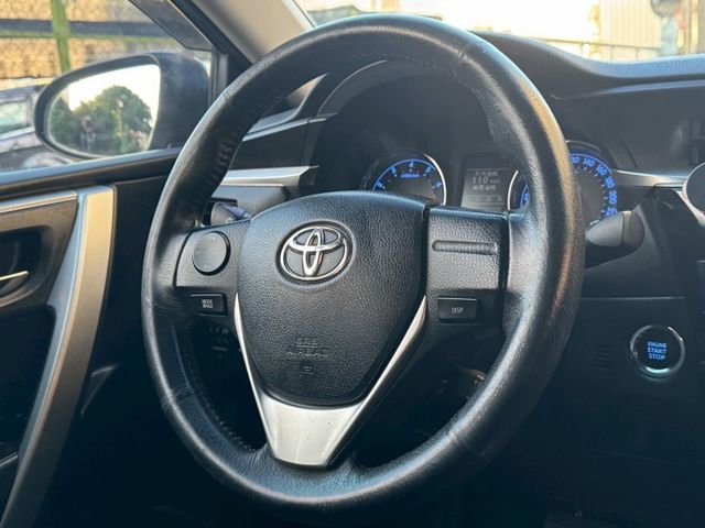 保證實車實價 / 摸門 / 免鑰匙啟動 / 抬頭顯示器 / 定速 / 導航 / 倒車顯影  第4張相片