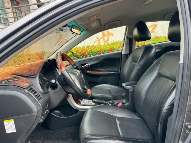 保證實車實價 / 1.8 E / 定速 / 抬頭顯示器 / 導航 / 倒車顯影  第12張相片