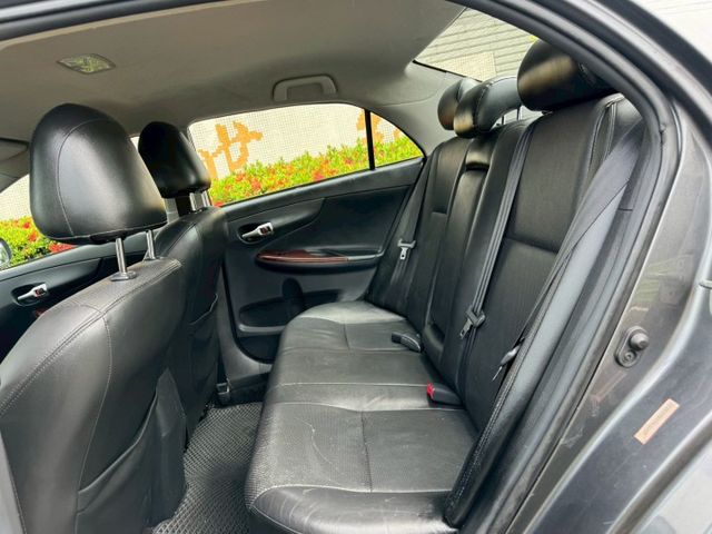 保證實車實價 / 1.8 E / 定速 / 抬頭顯示器 / 導航 / 倒車顯影  第13張相片