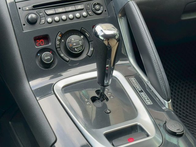 保證實車實價 / 1.6 柴油 / 定速 / 恆溫空調 / 後座出風口  第6張相片