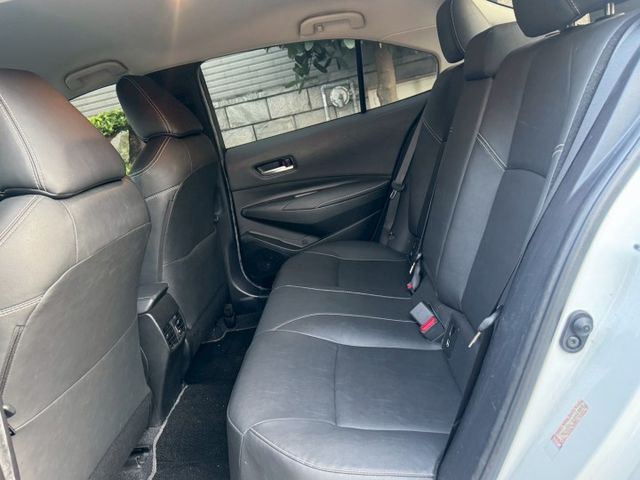 保證實車實價 / 導航 / 倒車顯影 / 後座出風口 / 定速 / 車道偏移  第8張相片