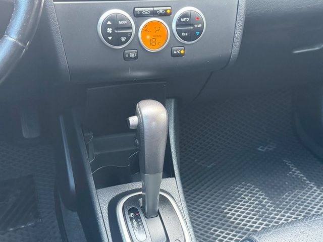 保證實車實價 / 1.8 5D / 恆溫 / 倒車顯影 / 定速  第6張相片