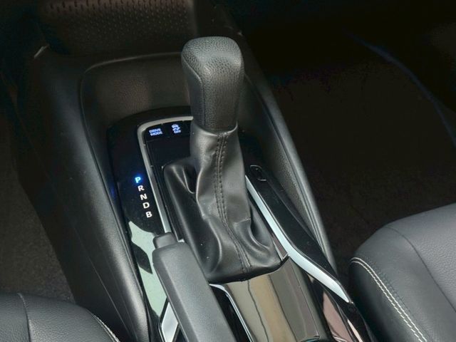 保證實車實價 / 油電 / 摸門解鎖 / 免鑰匙啟動 / 盲點 / 後座出風口  第7張相片