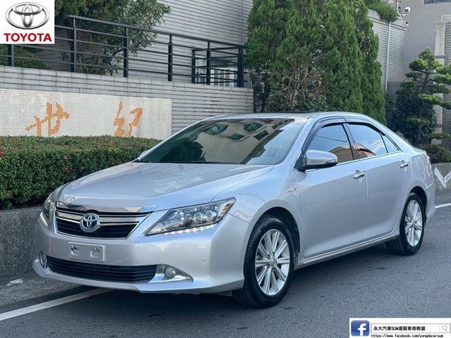 保證實車實價 / 2.5 油電 / 摸門 / 免鑰匙啟動 / 定速 / 胎壓偵測 / 導航 / 倒車顯影  第1張相片