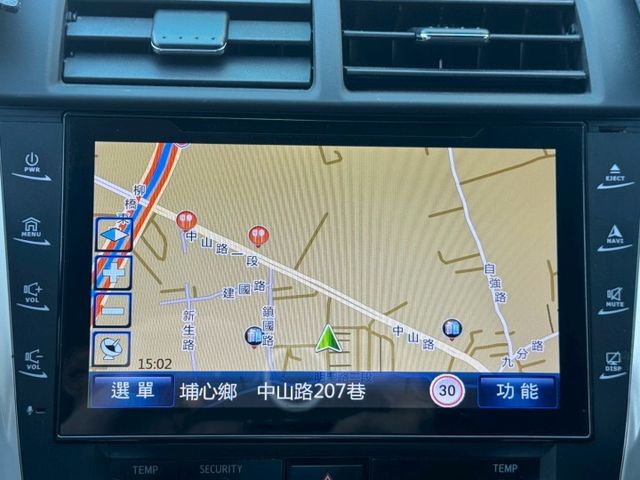 保證實車實價 / 2.5 油電 / 摸門 / 免鑰匙啟動 / 定速 / 胎壓偵測 / 導航 / 倒車顯影  第10張相片