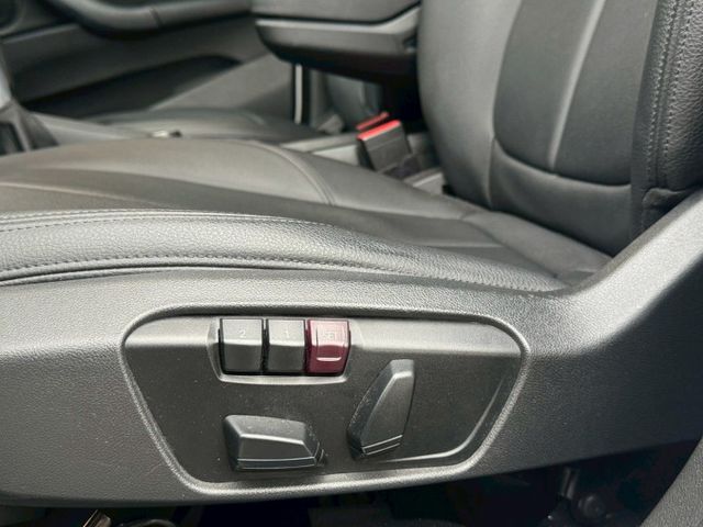 保證實車實價 / 換檔撥片 / 免鑰匙啟動 / 電動尾門 / 導航 / 倒車顯影  第13張相片