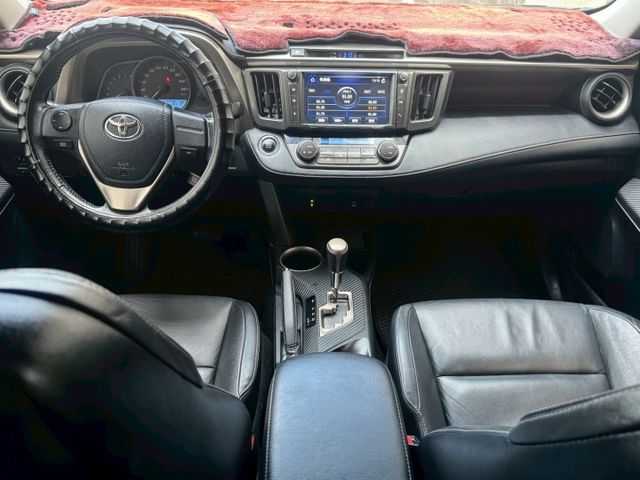 保證實車實價 / 天窗 / 定速 / 倒車顯影 / 駕駛座電動調整  第14張相片