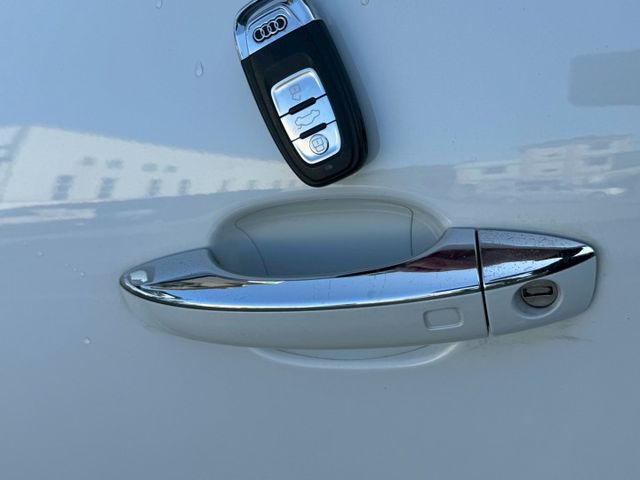 保證實車實價 / Q5 30 TDI / 柴油 / 電動尾門 / 全景天窗 / 電動椅  第3張相片