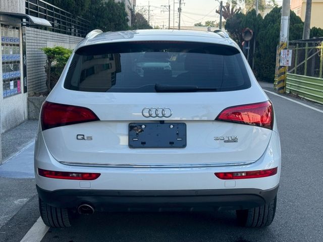 保證實車實價 / Q5 30 TDI / 柴油 / 電動尾門 / 全景天窗 / 電動椅  第15張相片