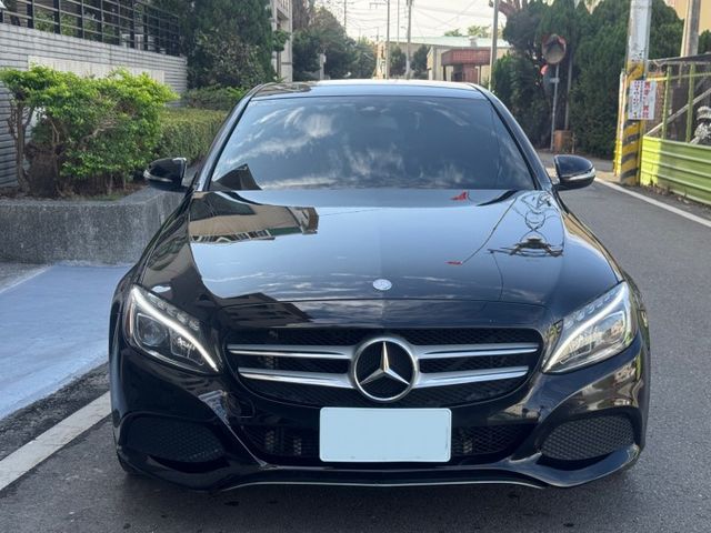 保證實車實價 / 摸門 / 免鑰匙啟動 / 盲點 / 防撞輔助 / 導航 / 倒車顯影  第2張相片