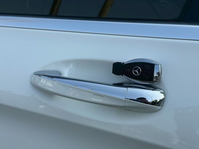 保證實車實價 / GLC250 Coupe / 四輪驅動 / 導航 / 環景影像 / 換檔撥片 / 電動尾門  第4張相片