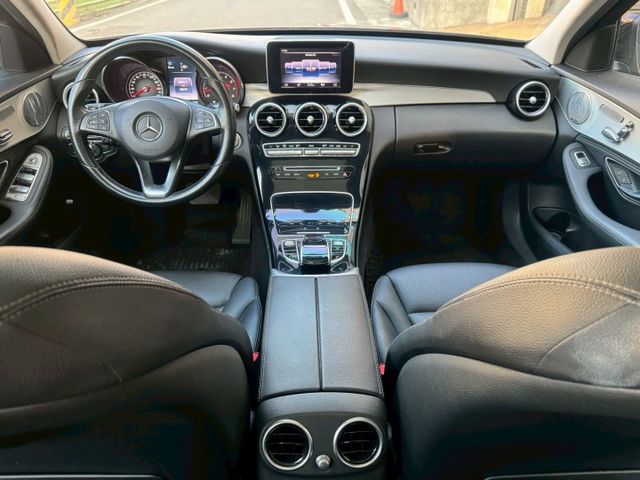 保證實車實價 / 全景天窗 / 換檔撥片 / 後座出風口 / 電動椅記憶調整  第11張相片