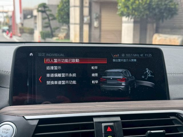 保證實車實價 / X3 30i / 換檔撥片 / 導航 / 環景 / 電動尾門 / 電動椅記憶調整  第9張相片