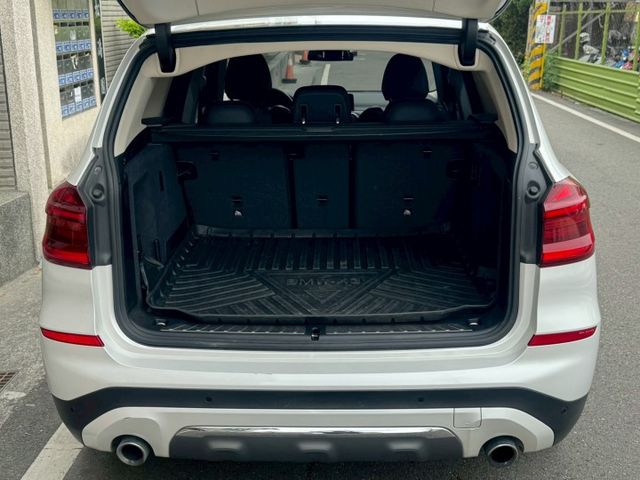 保證實車實價 / X3 30i / 換檔撥片 / 導航 / 環景 / 電動尾門 / 電動椅記憶調整  第17張相片