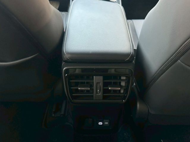 保證實車實價 / 頂級版 NX250 / 換檔波片 / 免鑰匙啟動 / 盲點 / 雙前電動椅調整 / 電尾門  第9張相片