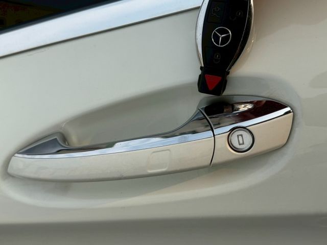 保證實車實價 / GLA250 4MATIC / 盲點 / 摸門解鎖 / 全景天窗 / 導航 / 倒車影像  第3張相片