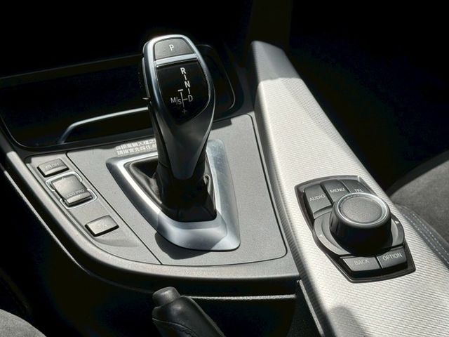 保證實車實價。 / M版 / 總代理 / 全景天窗 / 電動椅 / 換檔撥片  第5張相片