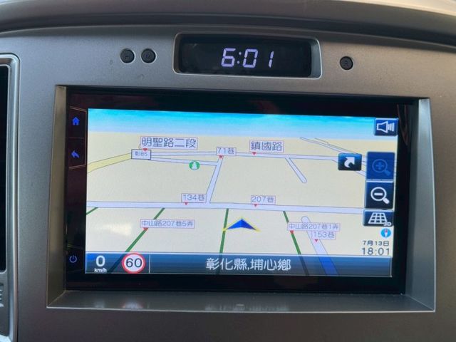 保證實車實價 / 大空間商務車 / 定速 / 導航 / 數位電視  第10張相片