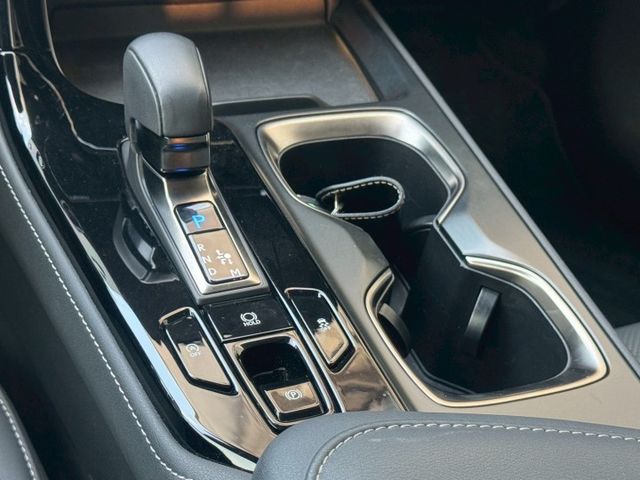 保證實車實價 / 換檔撥片 / 免鑰匙啟動 / 盲點 / 雙前電動椅調整 / 電尾門  第4張相片