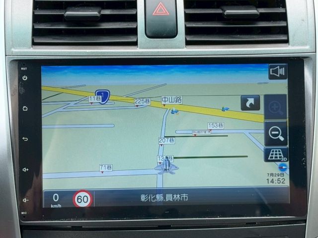保證實車實價 / 1.8 E / 定速 / 抬頭顯示器 / 導航 / 倒車顯影  第10張相片