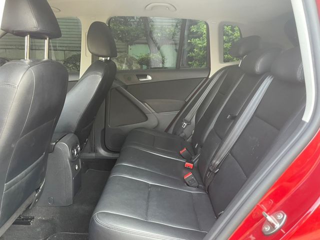 保證實車實價。/ 2.0 TSI / 後座出風口 / 倒車顯影  第11張相片