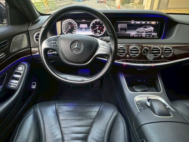 保證實車實價 / S400 總代理 / 摸門 / 盲點偵測 / 導航 / 倒車影像 / 天窗  第4張相片