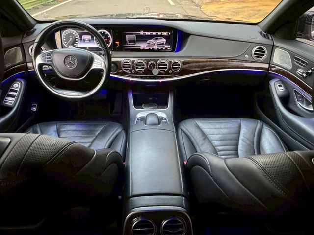 保證實車實價 / S400 總代理 / 摸門 / 盲點偵測 / 導航 / 倒車影像 / 天窗  第18張相片