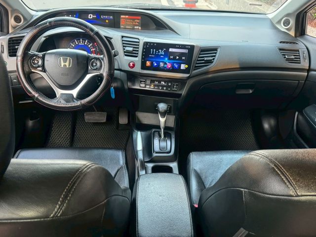 保證實車實價 / 1.8 VTI-S / 定速 / 天窗 / 導航 / 倒車影像  第11張相片