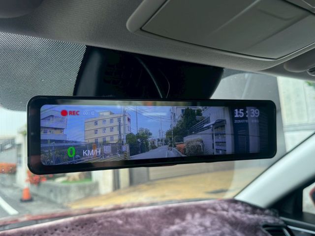 保證實車實價 / 2.0  5D / 摸門 / 盲點 / 導航 / 倒車影像  第8張相片