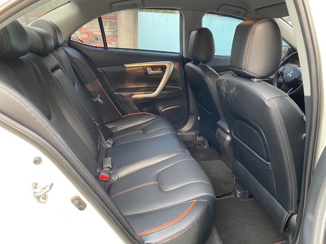 MITSUBISHI三菱 LANCER  第12張相片