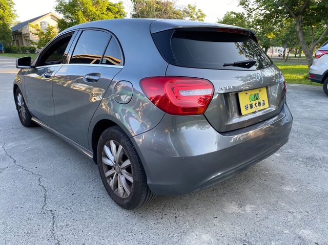 M-BENZ賓士 A180  第17張相片