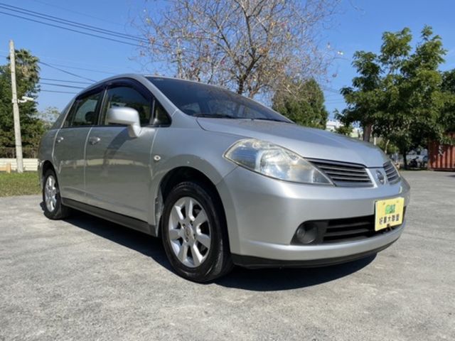 NISSAN日產 TIIDA  第3張相片