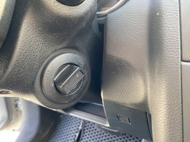 NISSAN日產 TIIDA  第8張相片