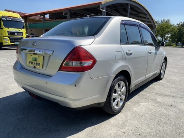 NISSAN日產 TIIDA  第17張相片