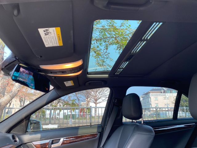 M-BENZ賓士 C250  第5張相片