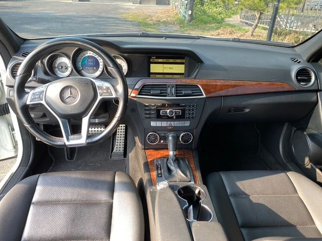 M-BENZ賓士 C250  第7張相片