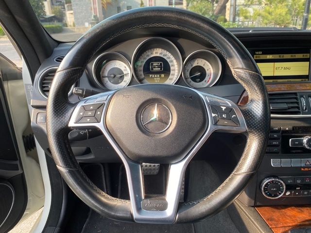 M-BENZ賓士 C250  第9張相片