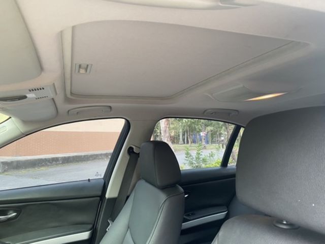 BMW寶馬 320I SEDAN ZA  第7張相片