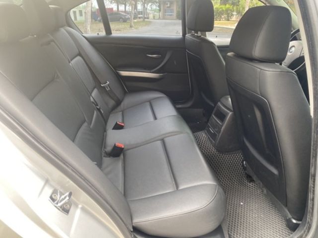 BMW寶馬 320I SEDAN ZA  第12張相片