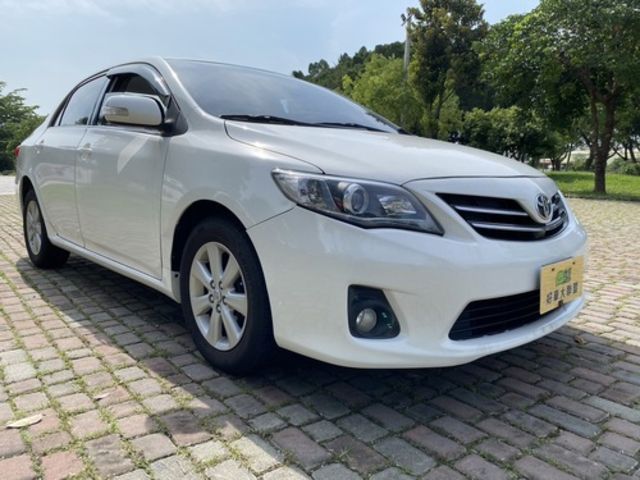 TOYOTA豐田 ALTIS  第3張相片