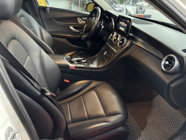 M-BENZ賓士 C300  第9張相片