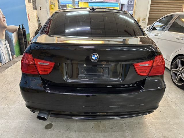 BMW寶馬 320I SEDAN ZA  第16張相片
