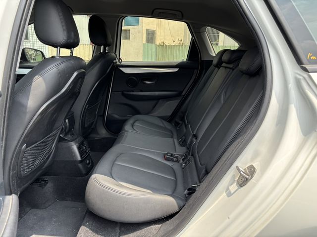 BMW寶馬 218I  第5張相片