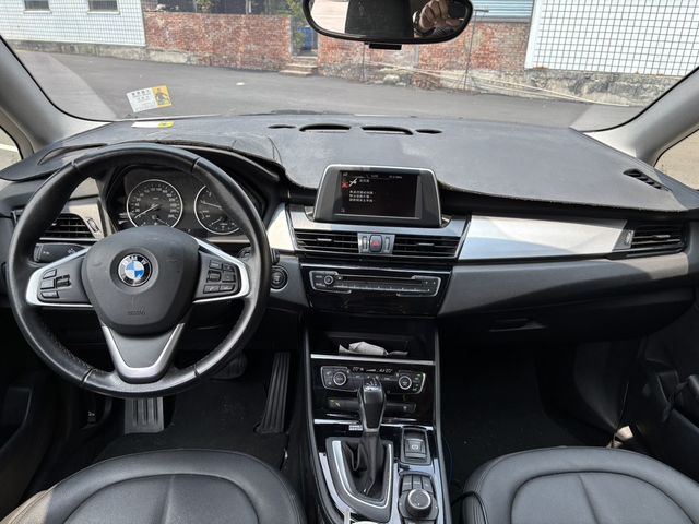 BMW寶馬 218I  第6張相片