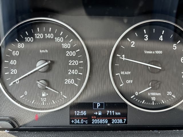 BMW寶馬 218I  第9張相片