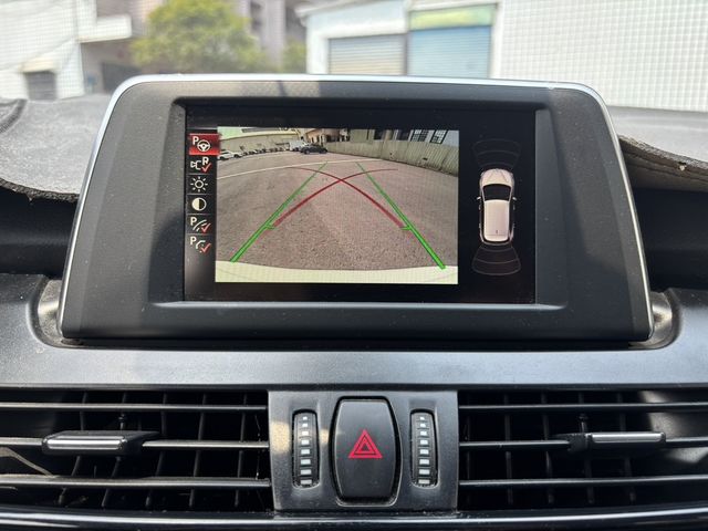 BMW寶馬 218I  第10張相片