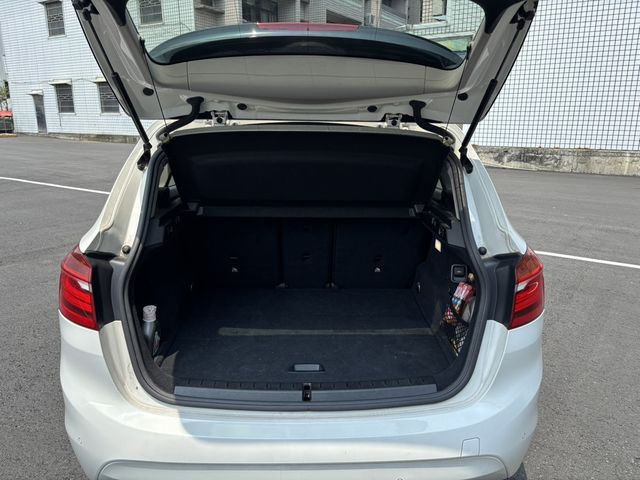 BMW寶馬 218I  第14張相片
